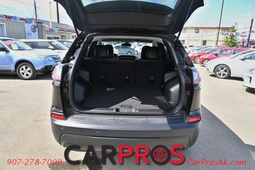 2020 Jeep Cherokee Altitude - 2.4L - Automatic - 4X4 - Remote Start - Heated Front Seats & Steering Wheel - Block Heater - LED Fog Lights - Keyless Entry - Backup Camera - Apple CarPlay/Google Android Auto Anchorage AK