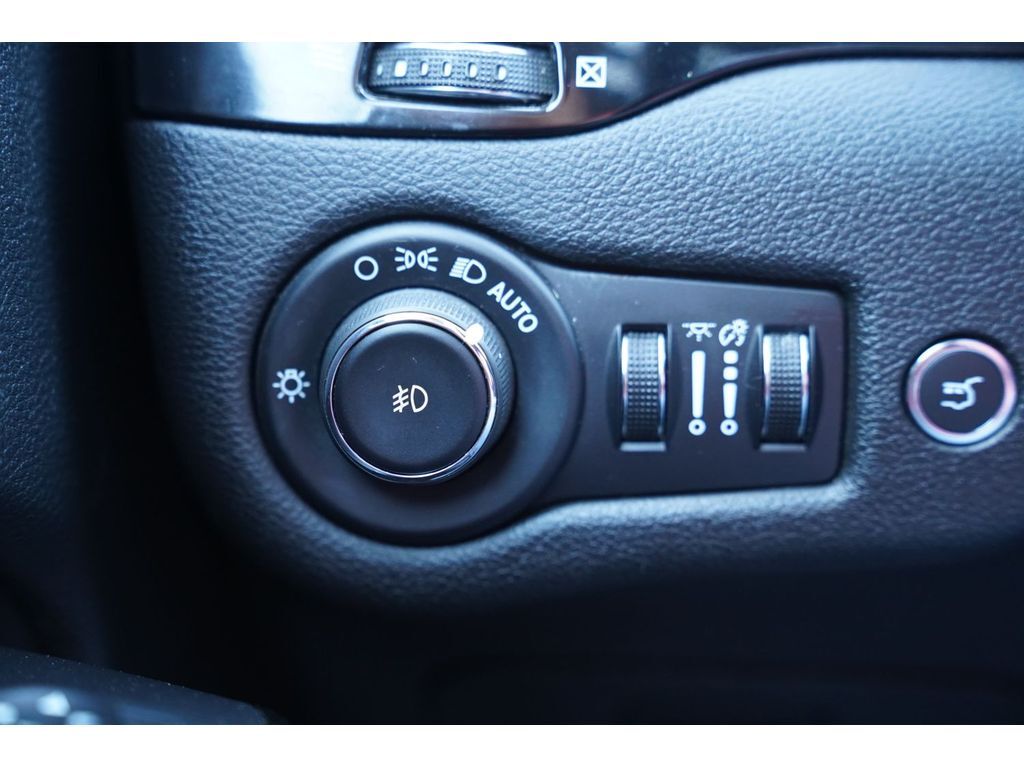 2020 Jeep Cherokee Altitude Huntington UT