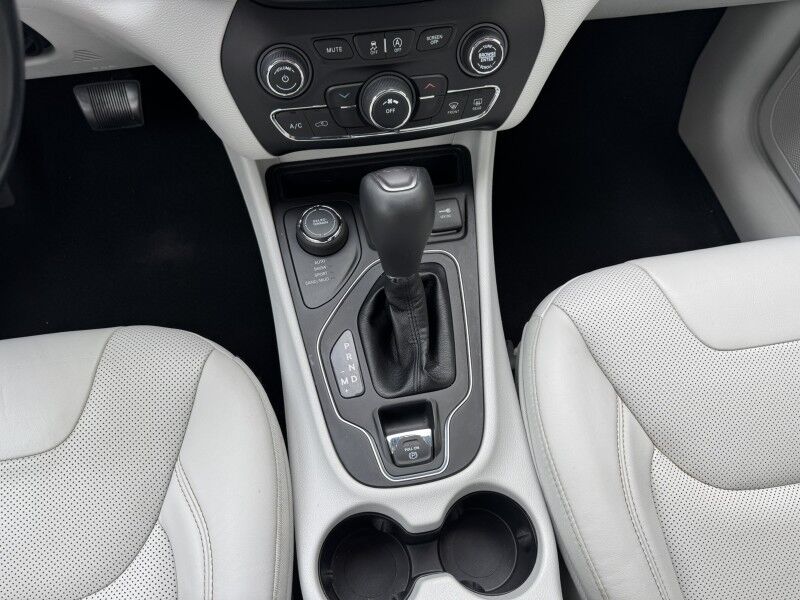 2020 Jeep Cherokee Altitude Willow Grove PA