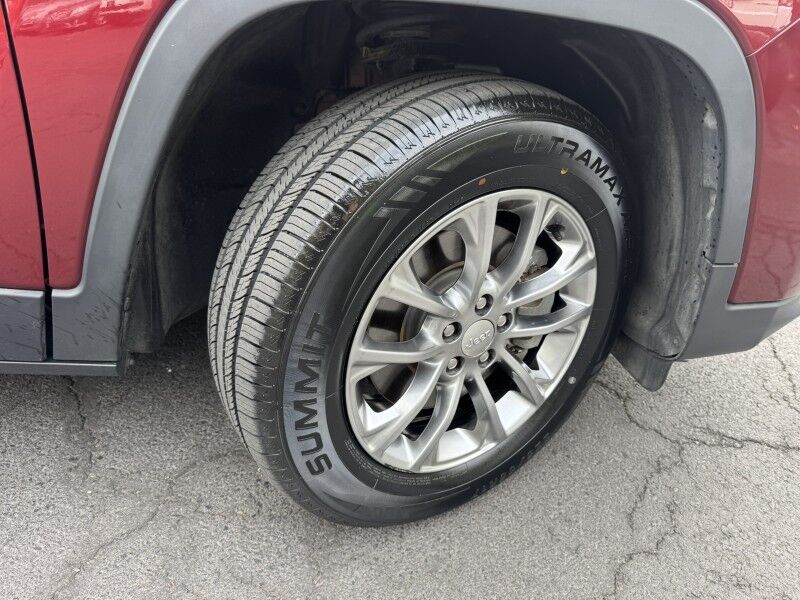 2020 Jeep Cherokee Altitude Willow Grove PA