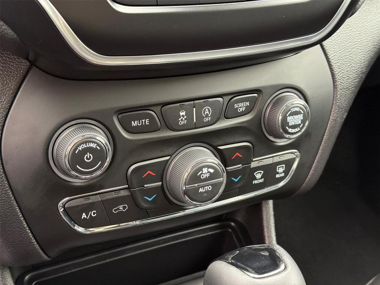 2020 Jeep Cherokee Altitude Hagerstown MD