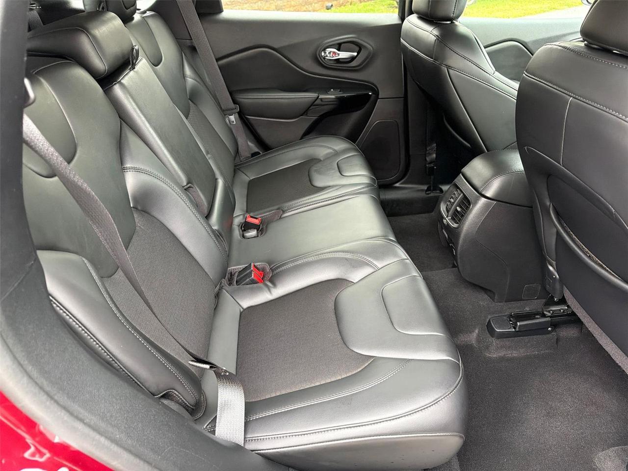 2020 Jeep Cherokee Altitude Hagerstown MD