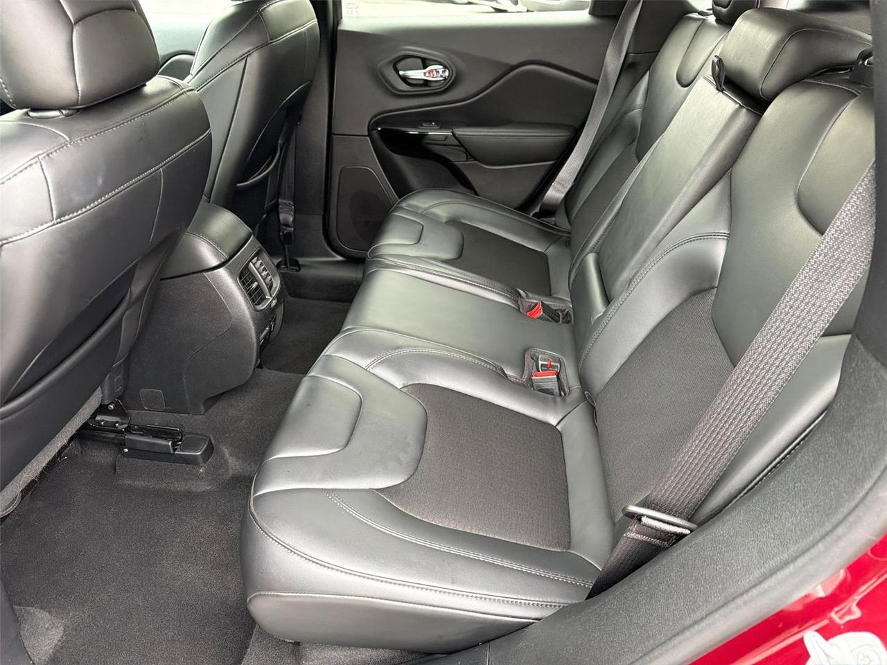 2020 Jeep Cherokee Altitude Hagerstown MD