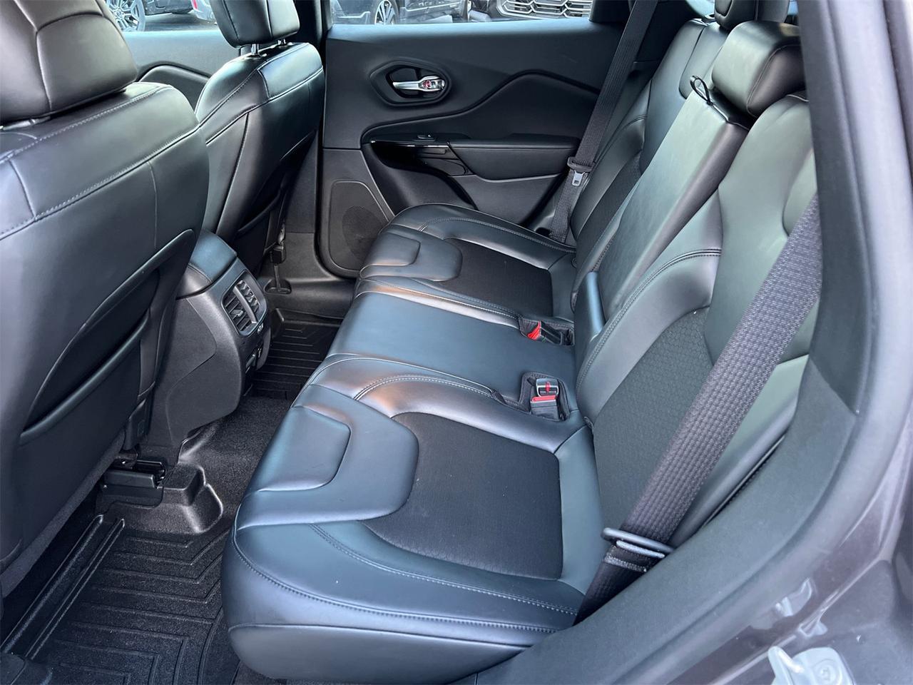 2020 Jeep Cherokee Altitude Hagerstown MD