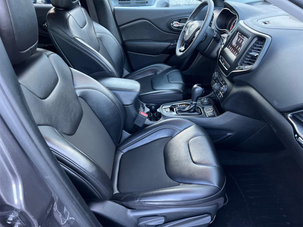 2020 Jeep Cherokee Altitude Hagerstown MD