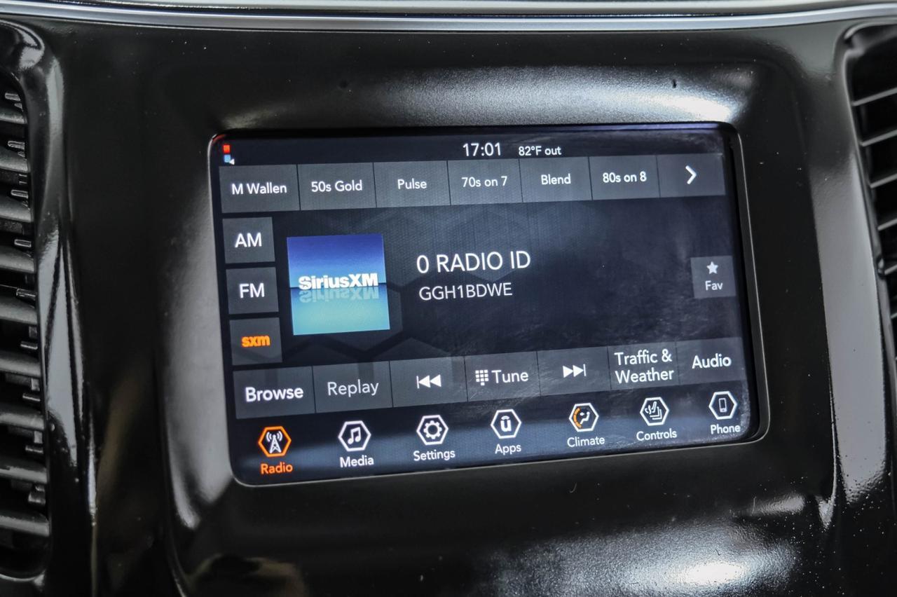 2020 Jeep Cherokee LATITUDE PLUS 4WD BLIND SPOT ASSIST LEATHER HEATED SEATS REAR CAMERA KEYLESS START Carrollton TX