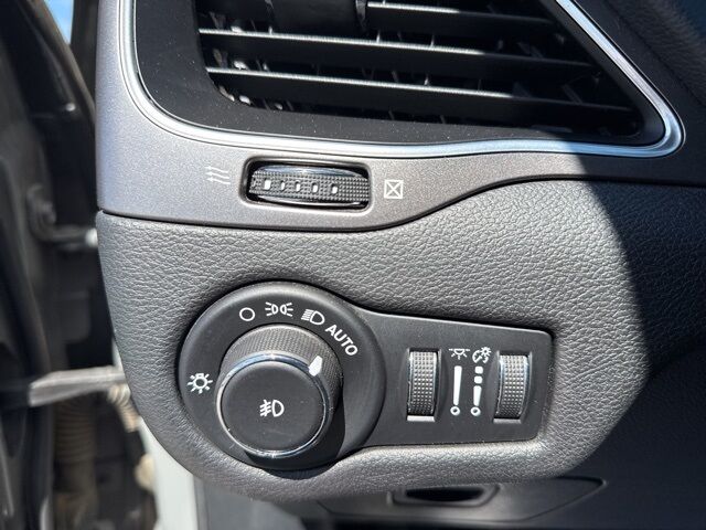 2020 Jeep Cherokee Latitude Plus Kerrville TX