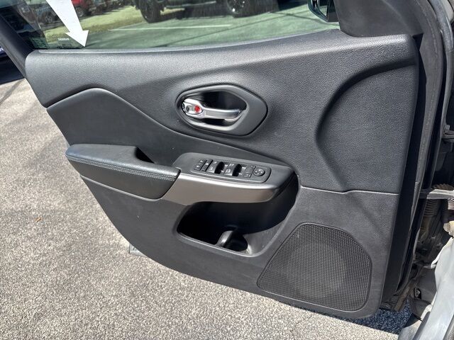 2020 Jeep Cherokee Latitude Plus Kerrville TX