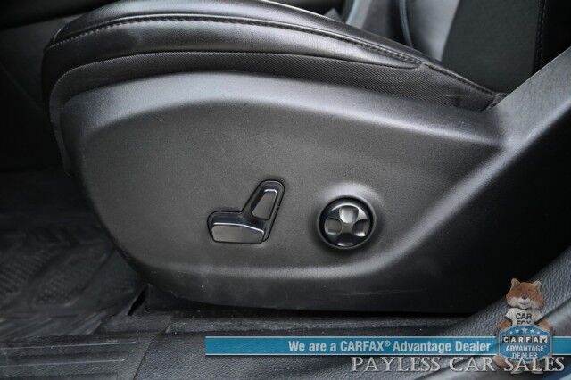 2020 Jeep Cherokee Latitude Plus / 4X4 / 2-Way Compustar Auto Start / Power Leather Trimmed Seats / Blind Spot Alert / Apple CarPlay & Android Auto / USB Input / Back Up Camera / Cruise Control / New Tires / Only 62k Miles Anchorage AK