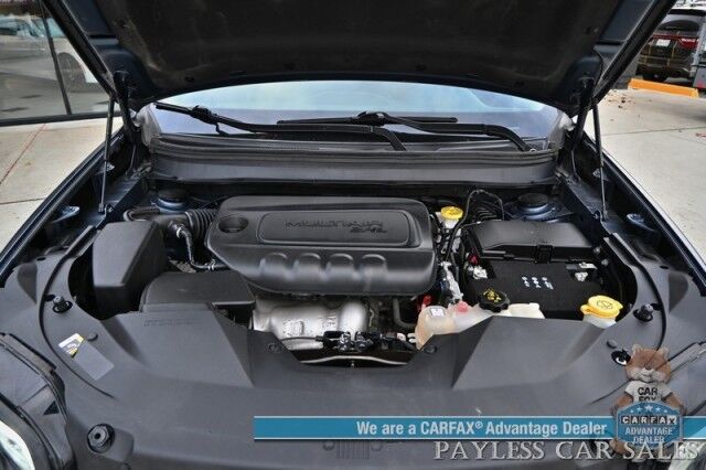 2020 Jeep Cherokee Latitude Plus / 4X4 / 2-Way Compustar Auto Start / Power Leather Trimmed Seats / Blind Spot Alert / Apple CarPlay & Android Auto / USB Input / Back Up Camera / Cruise Control / New Tires / Only 62k Miles Anchorage AK