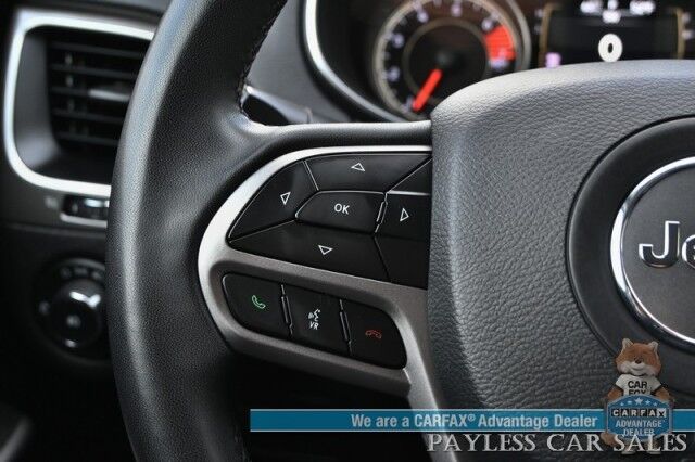 2020 Jeep Cherokee Latitude Plus / 4X4 / 2-Way Compustar Auto Start / Power Leather Trimmed Seats / Blind Spot Alert / Apple CarPlay & Android Auto / USB Input / Back Up Camera / Cruise Control / New Tires / Only 62k Miles Anchorage AK