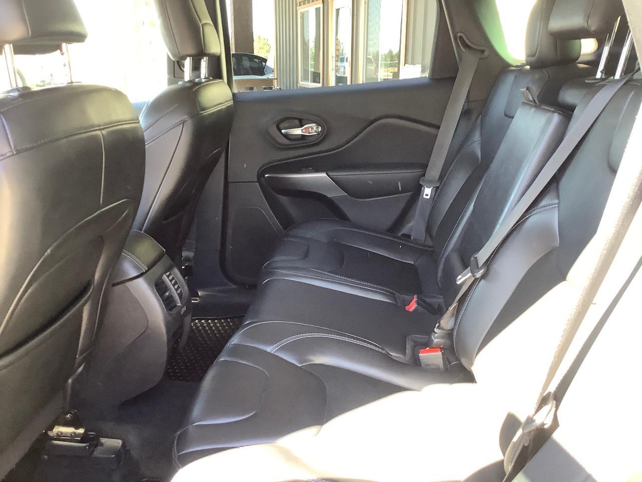 2020 Jeep Cherokee Latitude Plus 4x4 Hayden ID