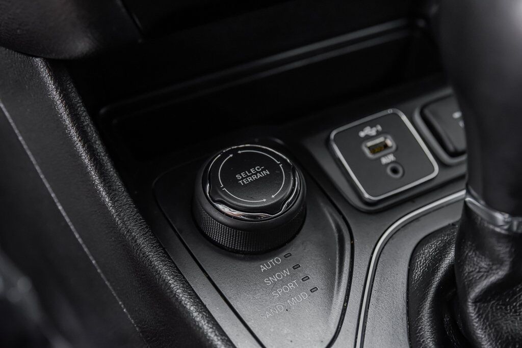 2020 Jeep Cherokee Latitude Plus Akron OH