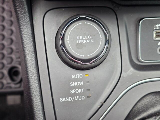 2020 Jeep Cherokee Latitude Plus Bellingham WA