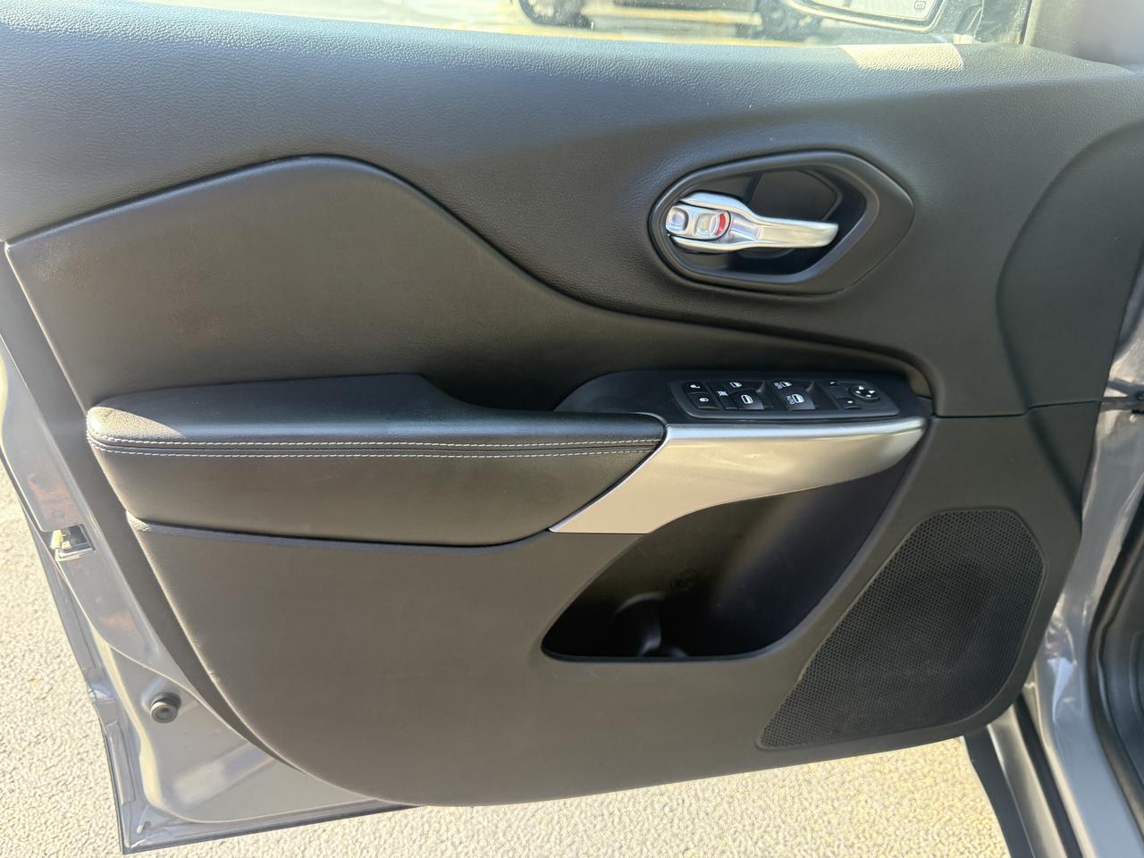 2020 Jeep Cherokee Latitude Plus Connellsville PA