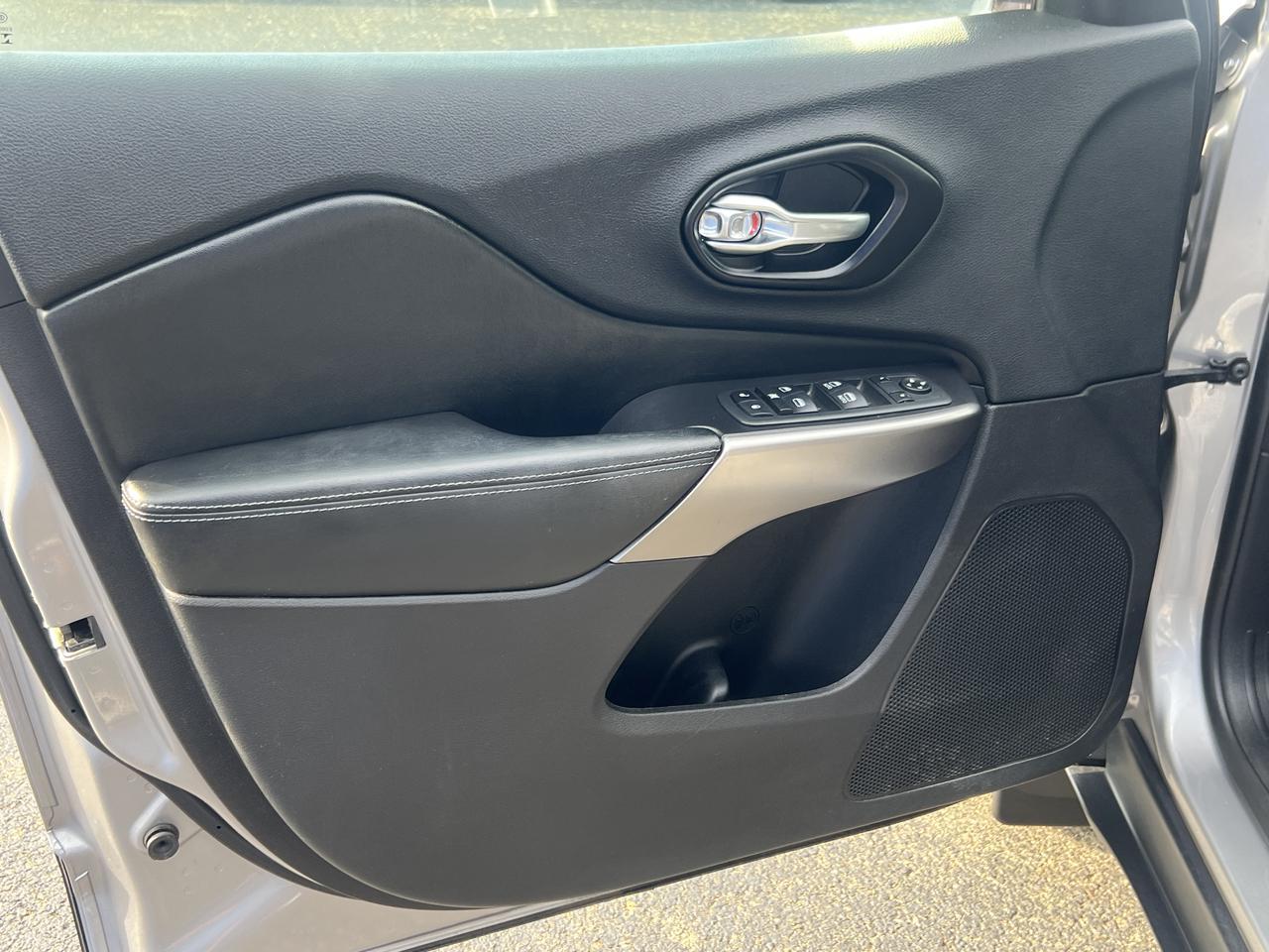 2020 Jeep Cherokee Latitude Plus Connellsville PA