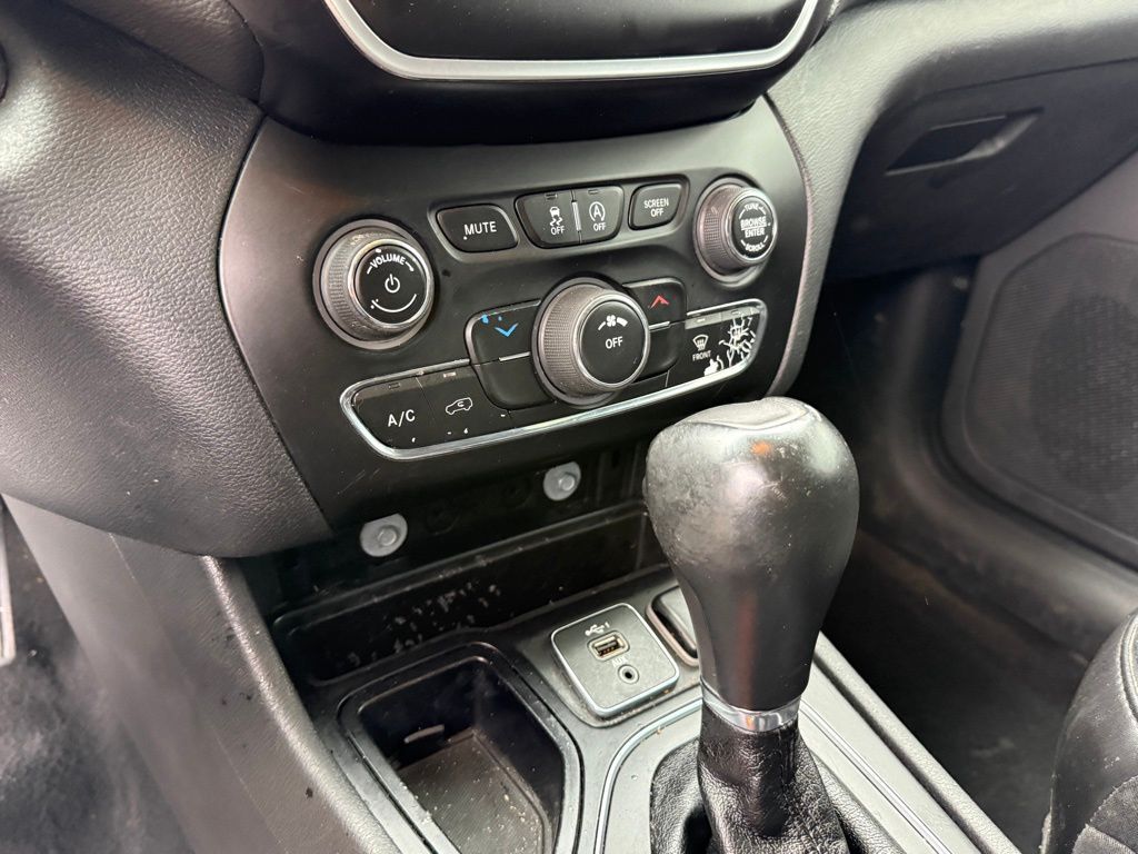 2020 Jeep Cherokee Latitude Plus Crestwood KY