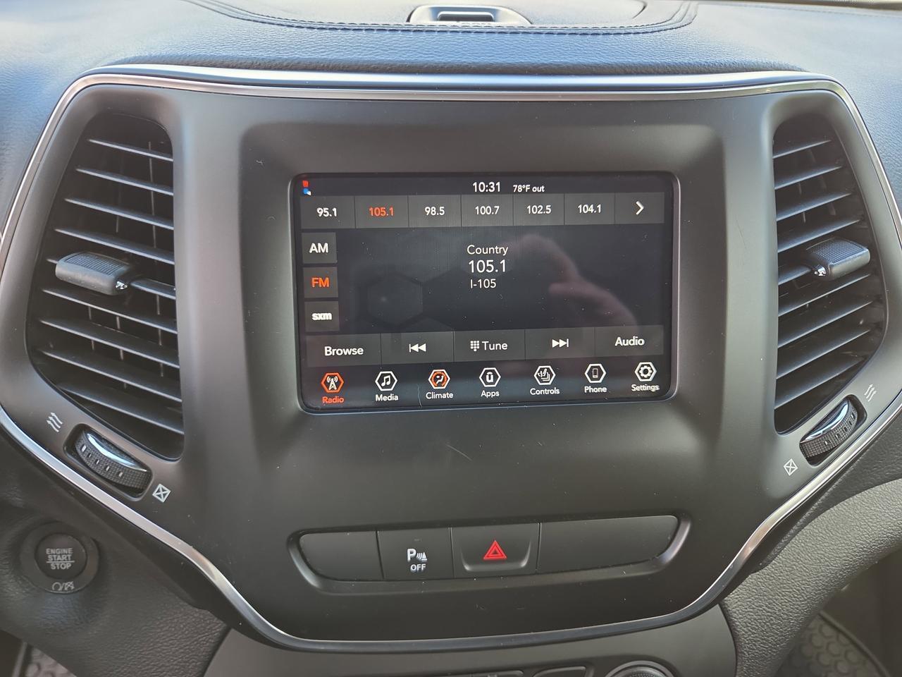 2020 Jeep Cherokee Latitude Plus HAMBURG PA