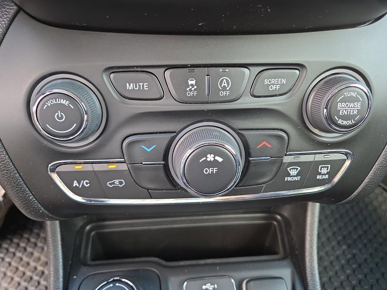 2020 Jeep Cherokee Latitude Plus HAMBURG PA