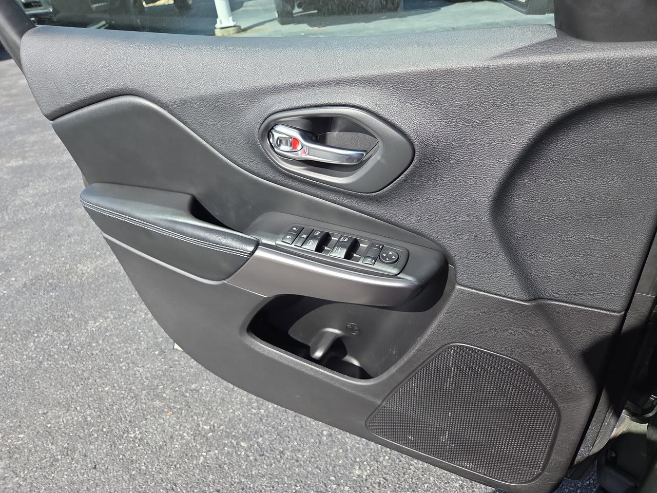 2020 Jeep Cherokee Latitude Plus HAMBURG PA