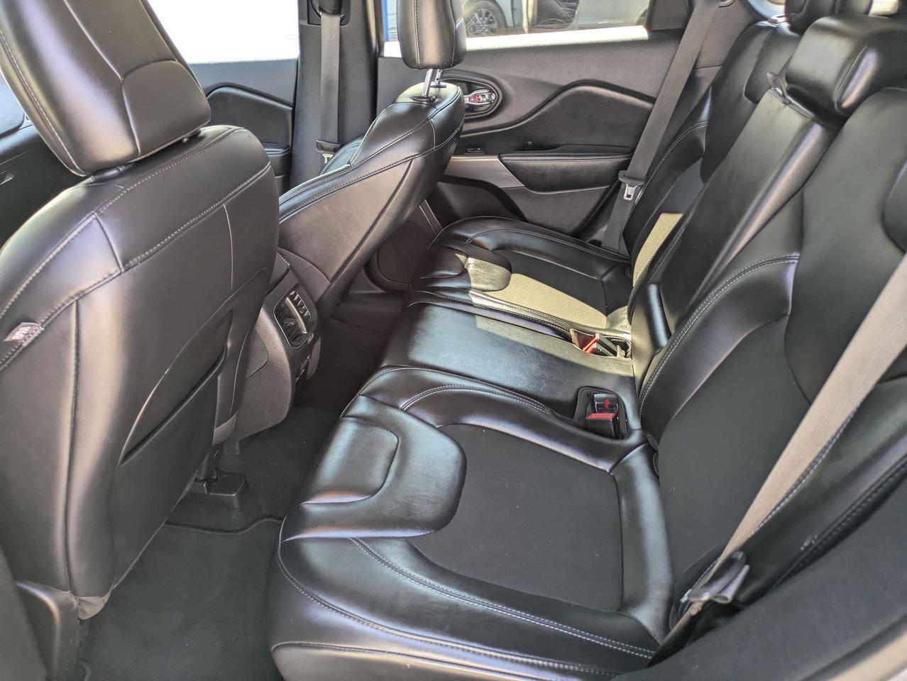 2020 Jeep Cherokee Latitude Plus Castroville TX