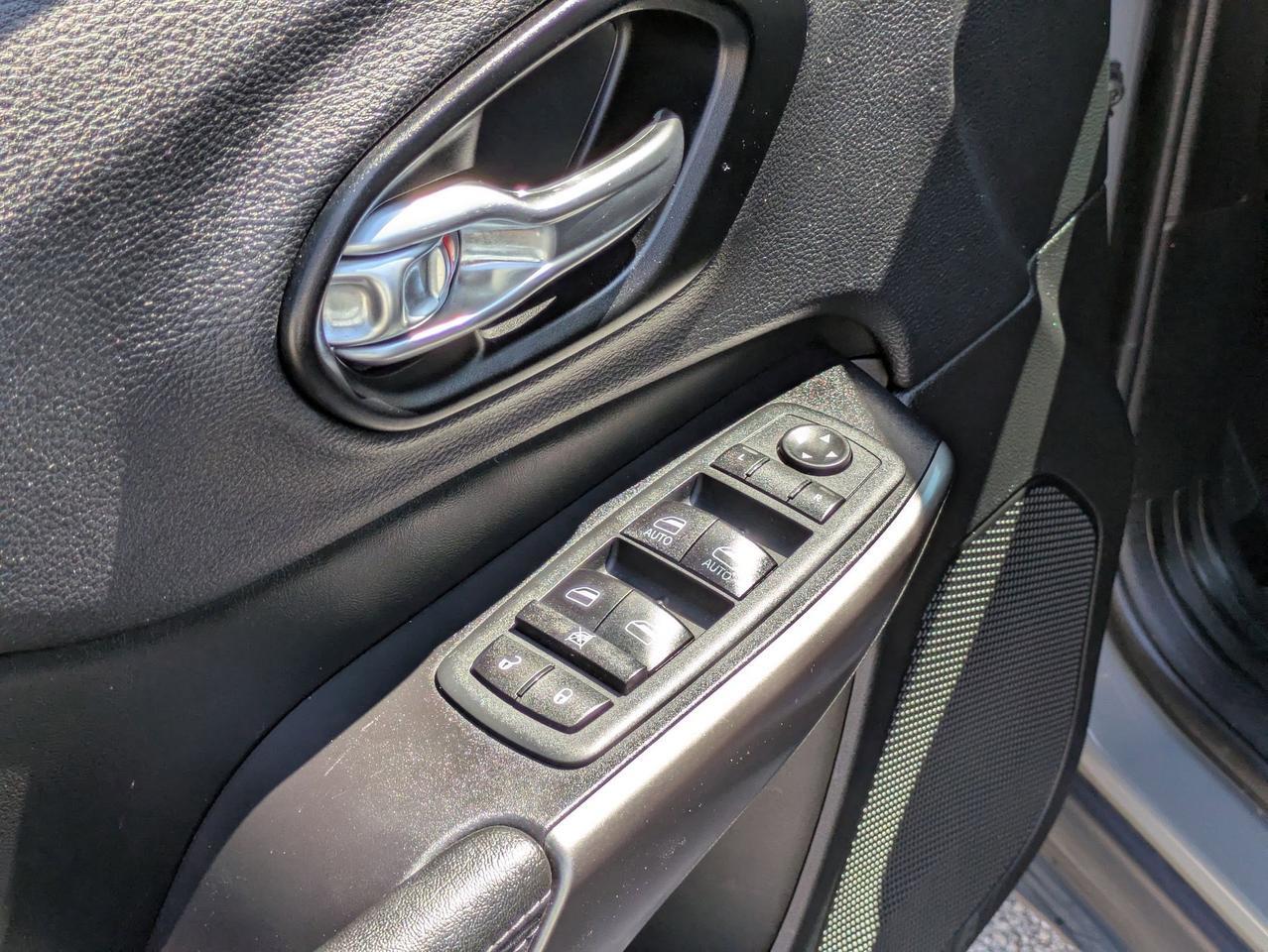 2020 Jeep Cherokee Latitude Plus Castroville TX