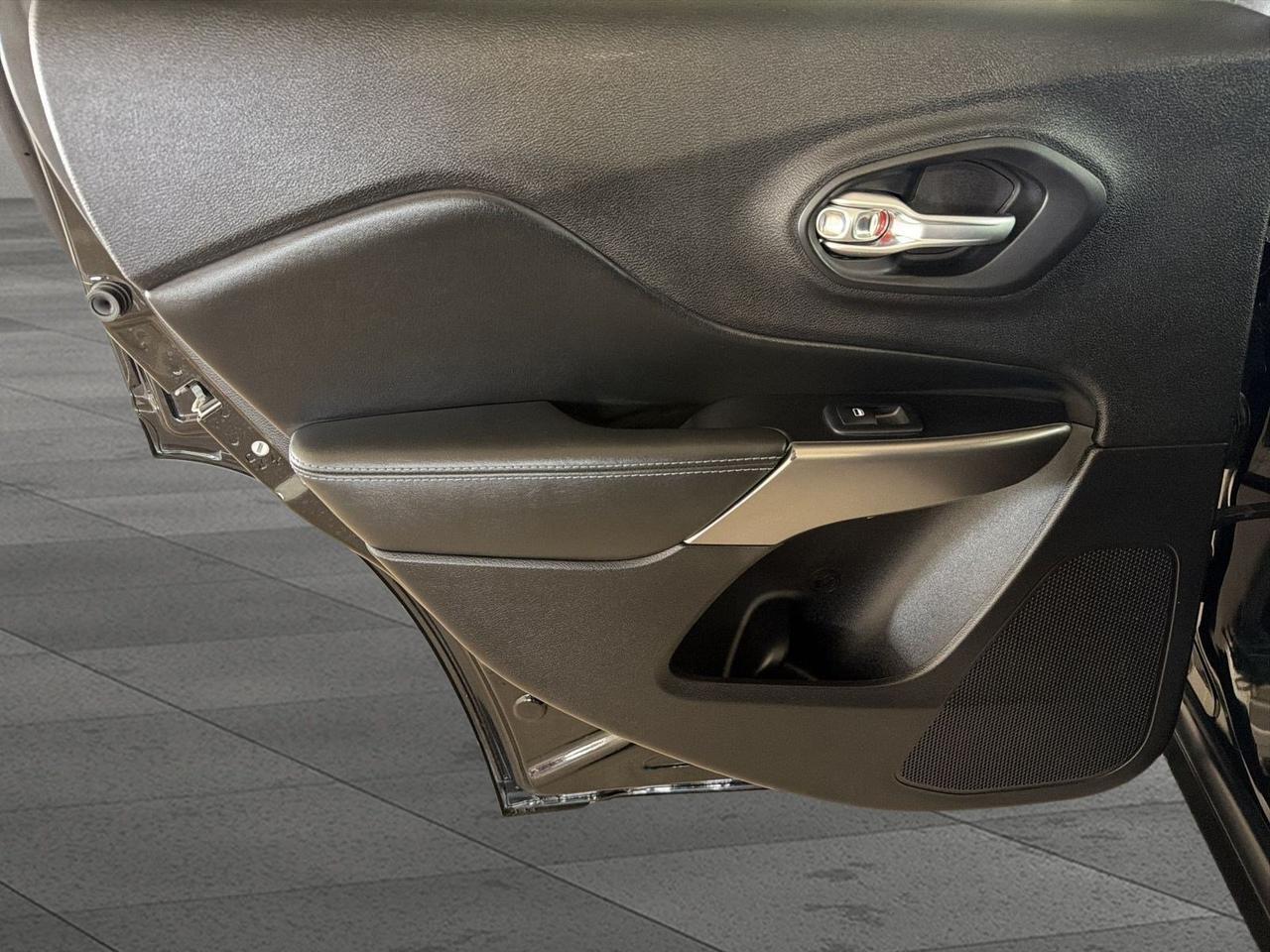 2020 Jeep Cherokee Latitude Plus San Antonio TX