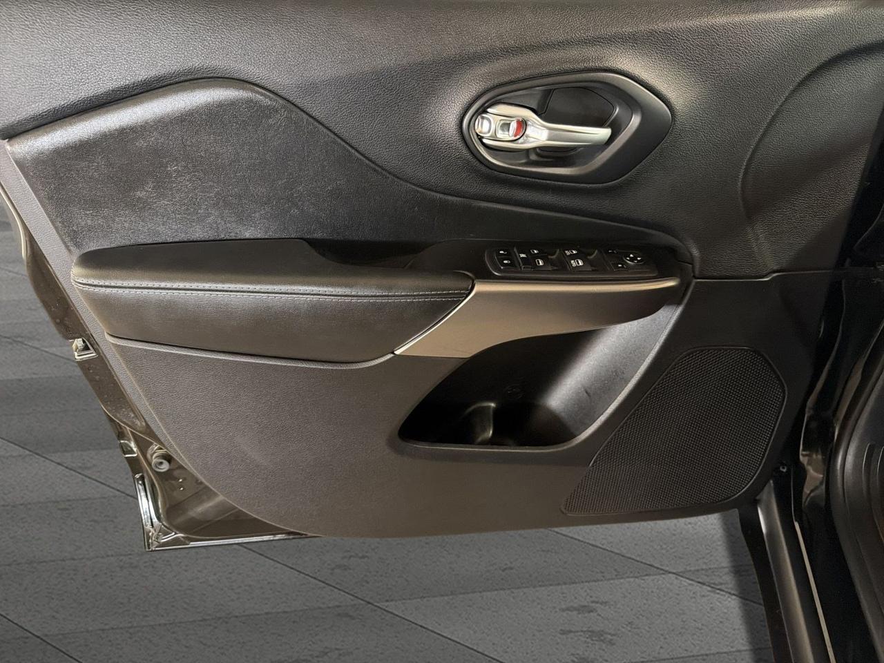 2020 Jeep Cherokee Latitude Plus San Antonio TX