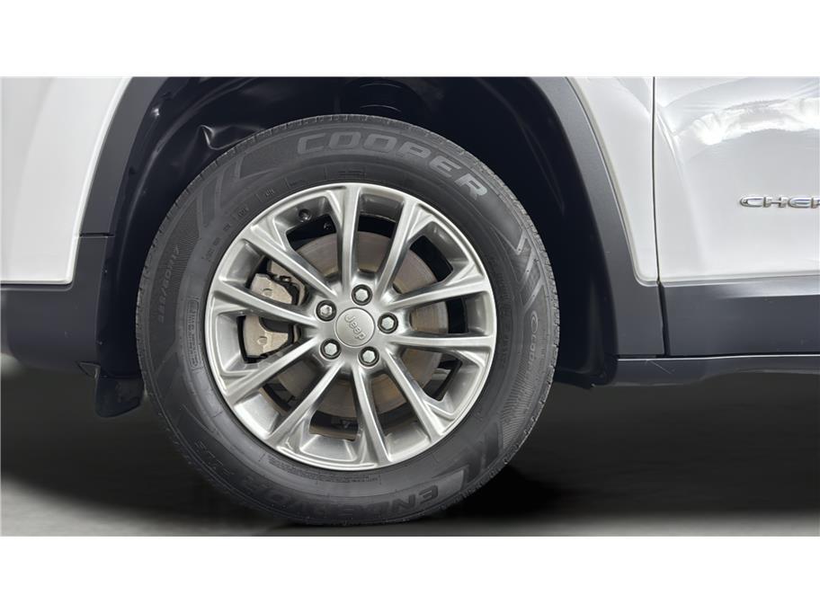 2020 Jeep Cherokee Latitude Plus Sport Utility 4D Folsom CA