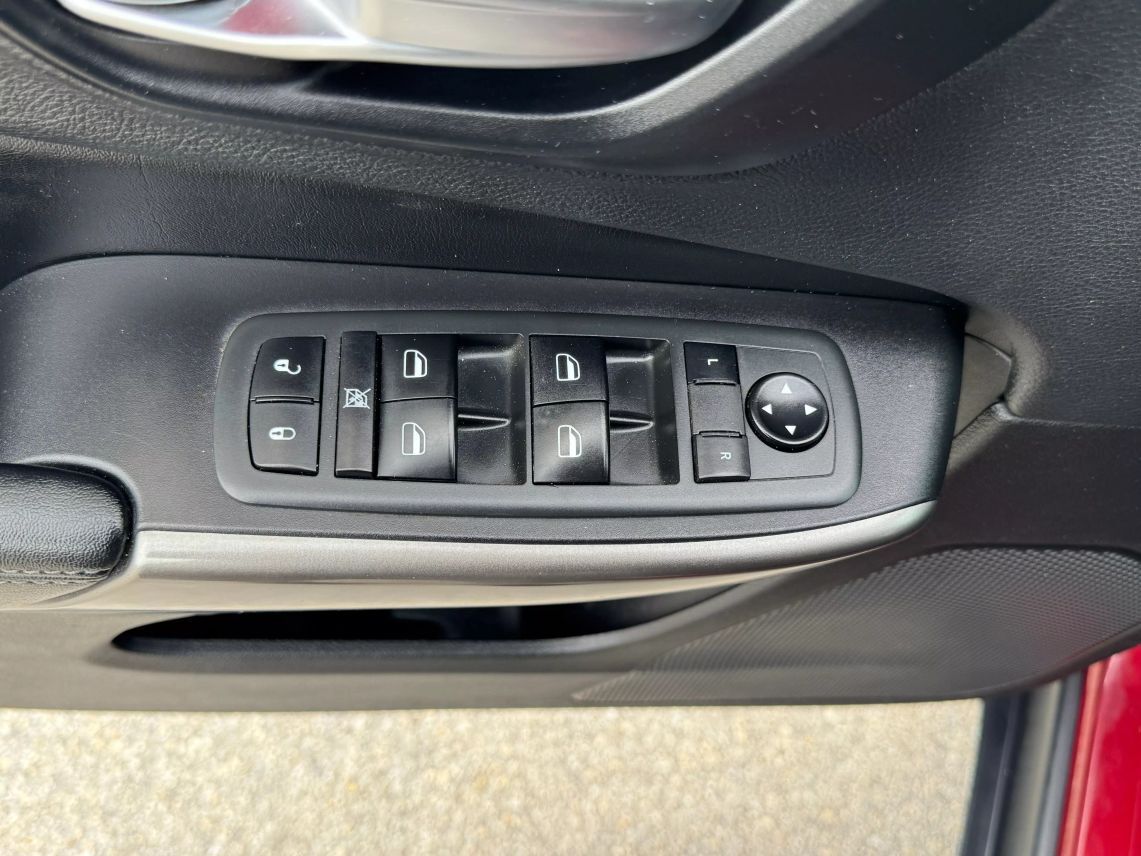 2020 Jeep Cherokee Latitude Sport Utility 4D