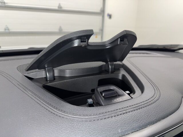 2020 Jeep Cherokee Limited Pine River MN