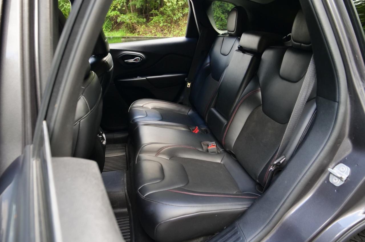 2020 Jeep Cherokee Trailhawk 4X4 / Leather Seats / 3.2L V6! Lincolnton NC