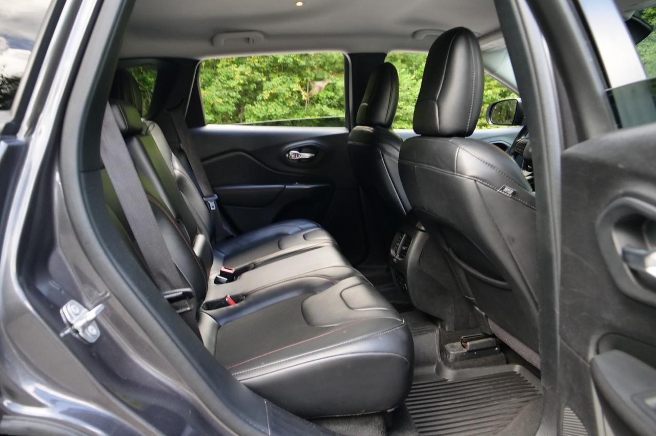2020 Jeep Cherokee Trailhawk 4X4 / Leather Seats / 3.2L V6! Lincolnton NC