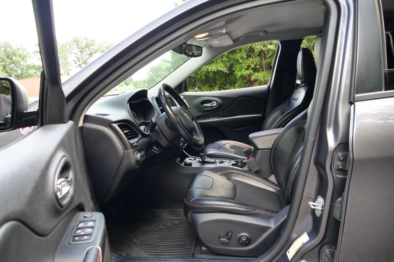 2020 Jeep Cherokee Trailhawk 4X4 / Leather Seats / 3.2L V6! Lincolnton NC