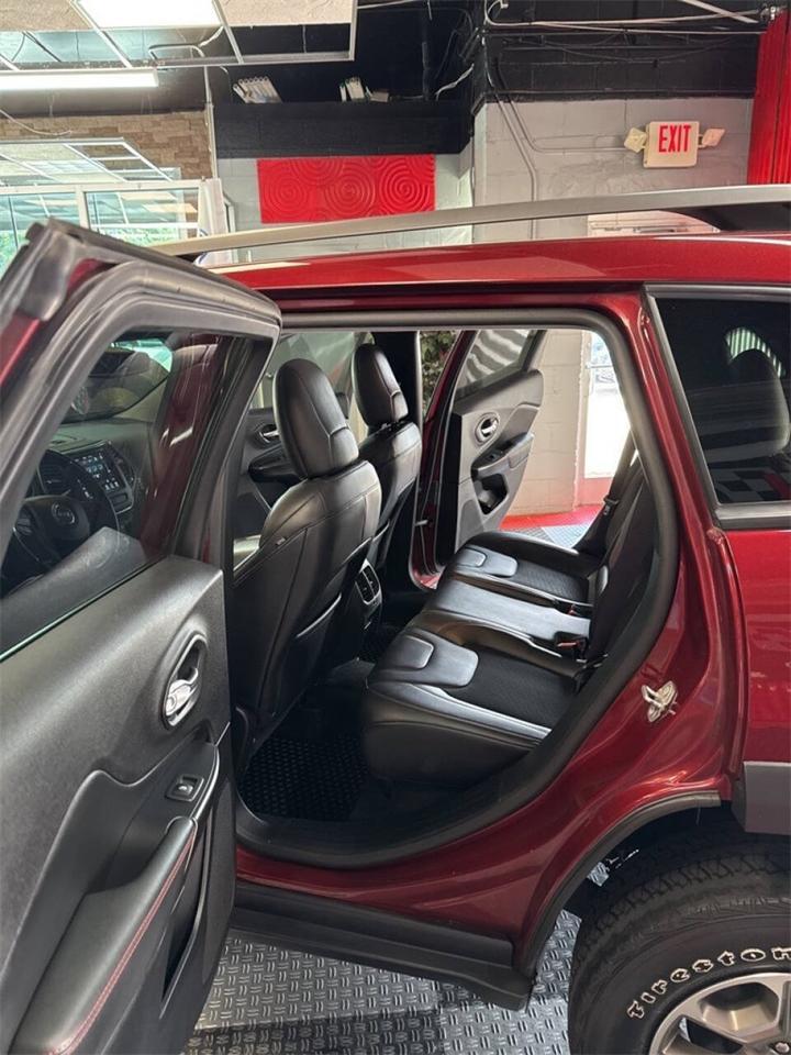 2020 Jeep Cherokee Trailhawk Royal Oak MI