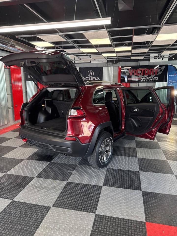 2020 Jeep Cherokee Trailhawk Royal Oak MI