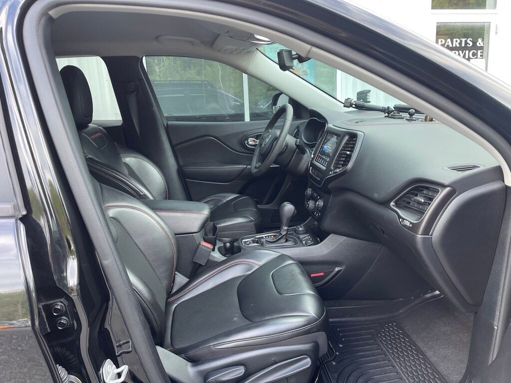 2020 Jeep Cherokee Trailhawk Orange MA