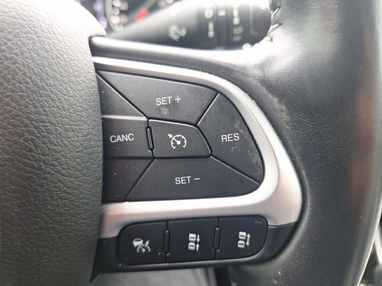 2020 Jeep Compass Latitude w/Sun/Safety Pkg Hurst TX