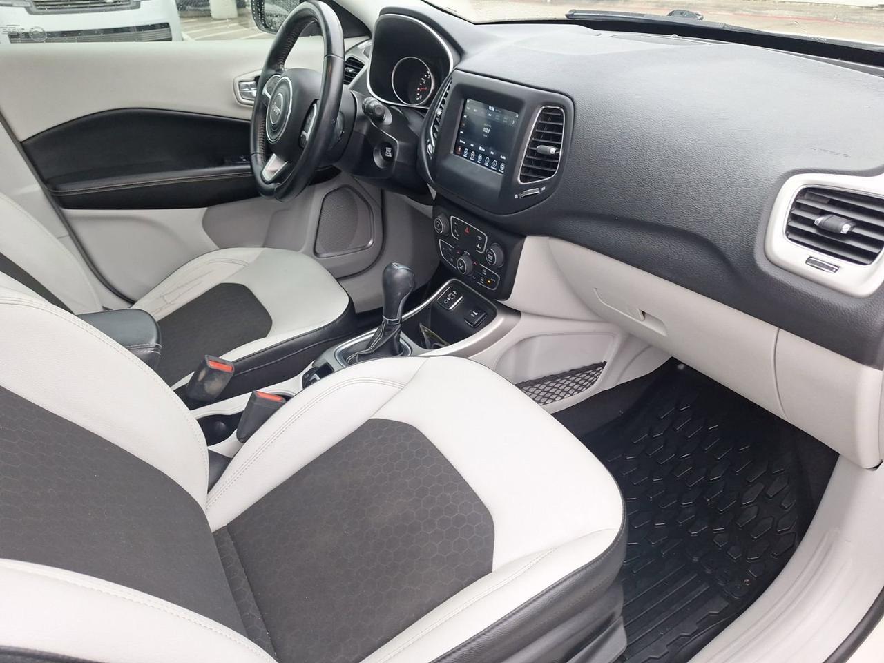 2020 Jeep Compass Latitude w/Sun/Safety Pkg Hurst TX