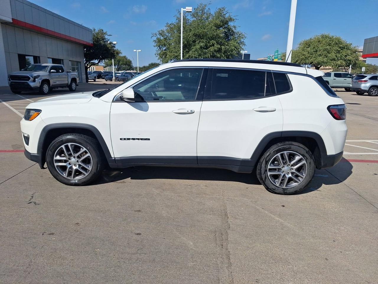 2020 Jeep Compass Latitude w/Sun/Safety Pkg Hurst TX