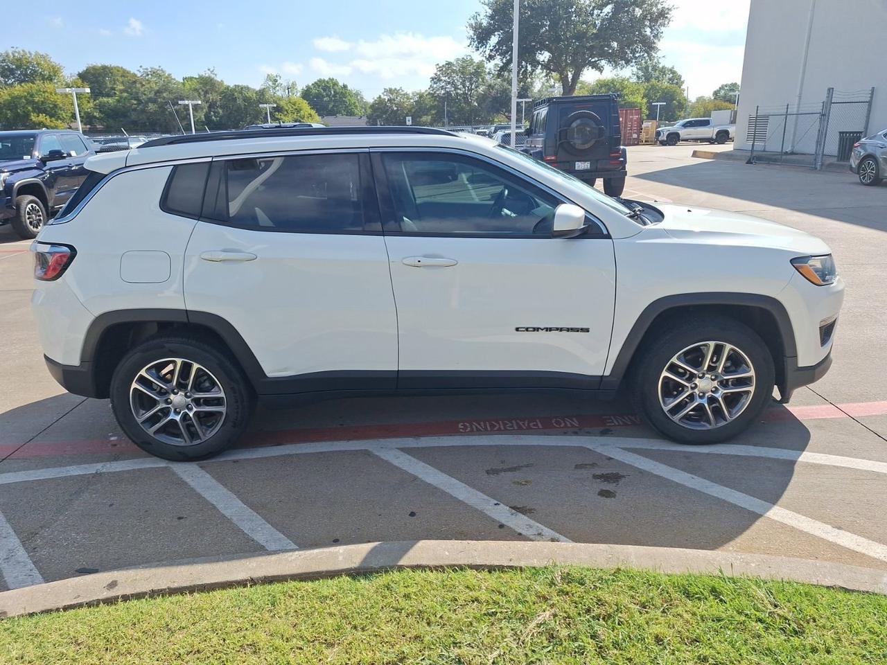 2020 Jeep Compass Latitude w/Sun/Safety Pkg Hurst TX
