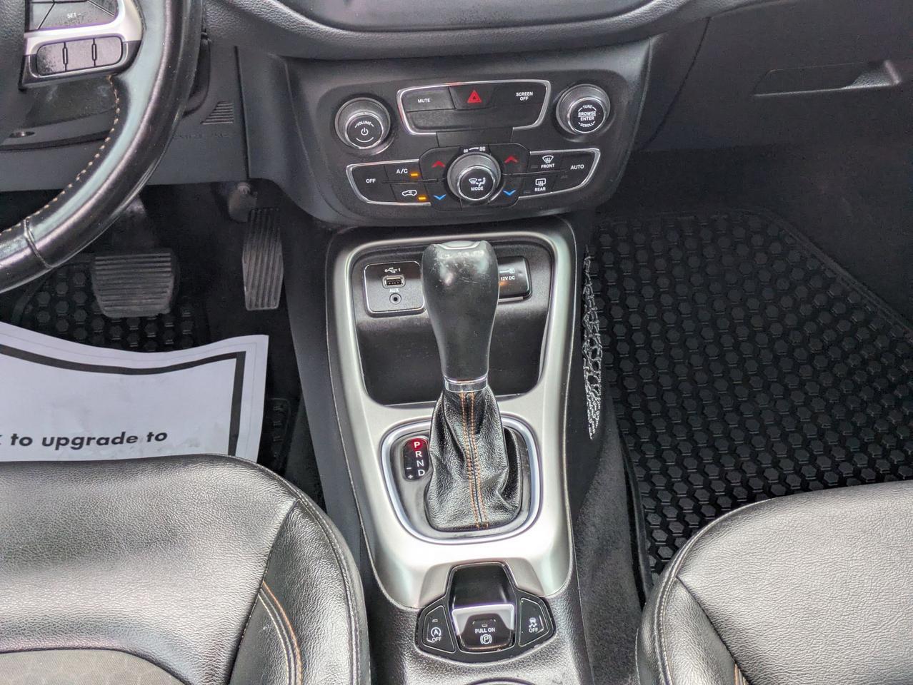 2020 Jeep Compass Latitude w/Sun/Wheel Pkg Castroville TX