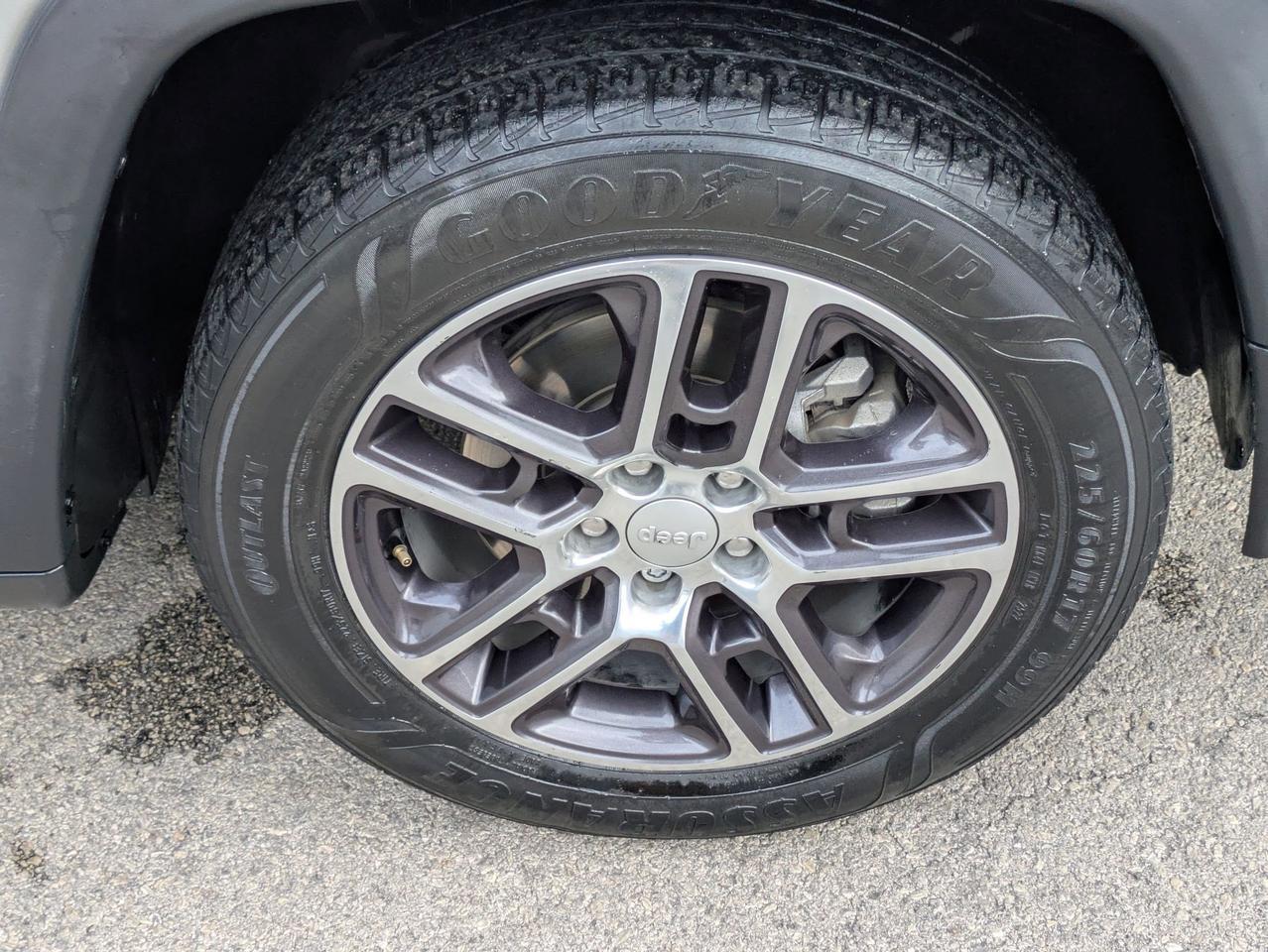 2020 Jeep Compass Latitude w/Sun/Wheel Pkg Castroville TX