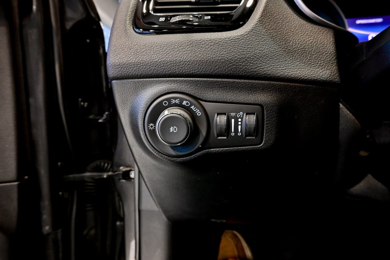 2020 Jeep Compass Limited 4X4, Pano Rood, Navigation, Bluetooth Springfield NJ