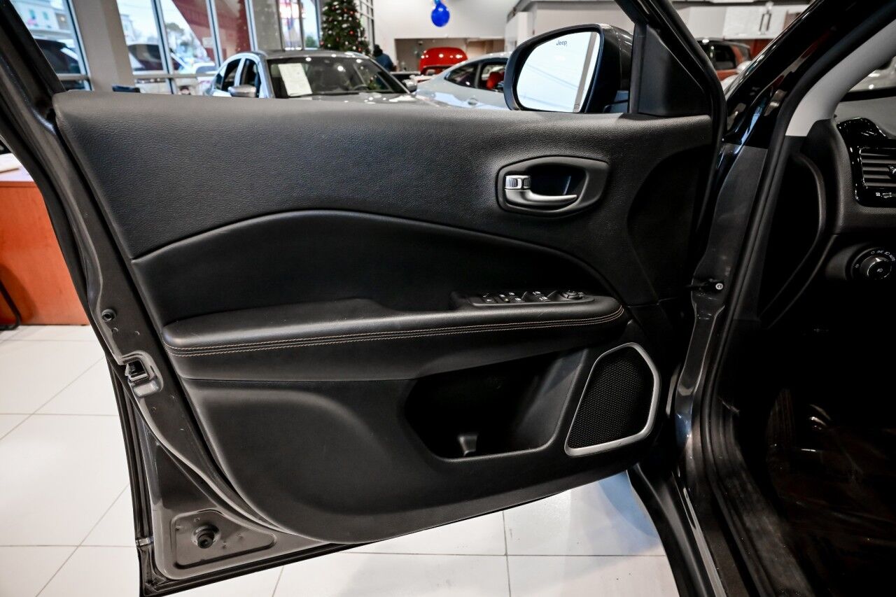 2020 Jeep Compass Limited 4X4, Pano Rood, Navigation, Bluetooth Springfield NJ