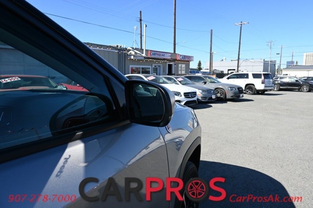 2020 Jeep Compass Trailhawk - 4X4 - Off Road Suspension - Premium Cloth / Leather Bucket Seats - Bluetooth - Apple & Google Play & Android Auto - Air Conditioning - Power Windows & Door Locks - Aluminum Wheels - Fog Lights Anchorage AK