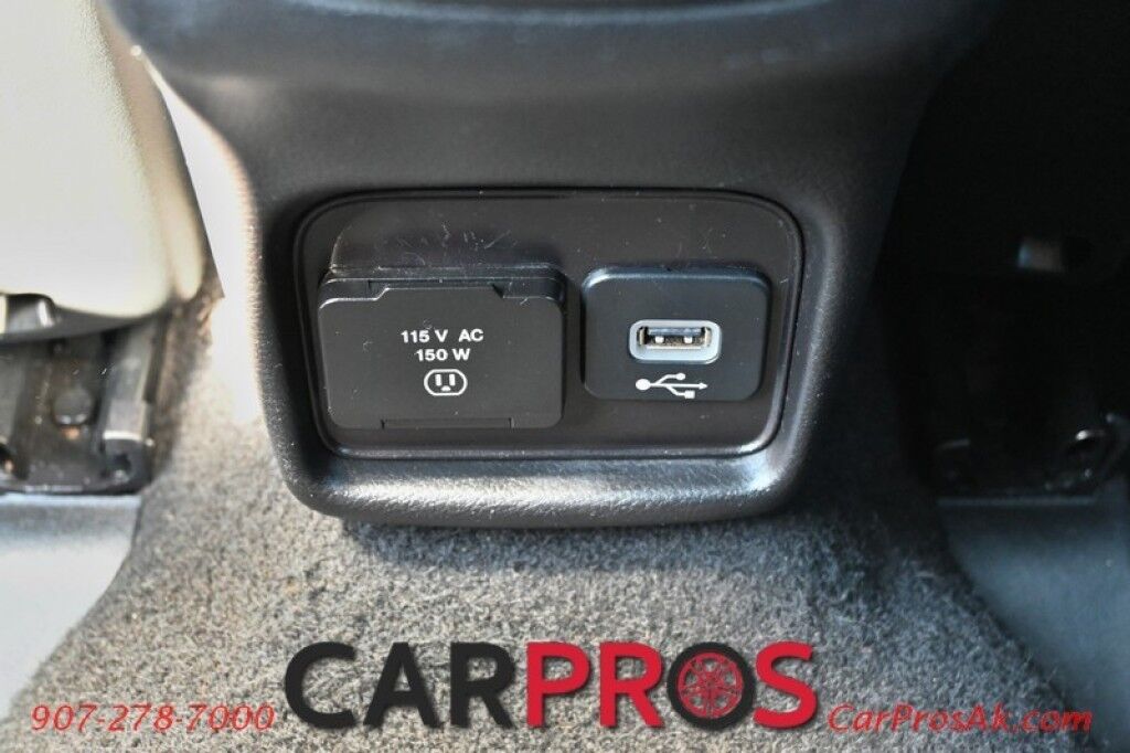2020 Jeep Compass Trailhawk - 4X4 - Off Road Suspension - Premium Cloth / Leather Bucket Seats - Bluetooth - Apple & Google Play & Android Auto - Air Conditioning - Power Windows & Door Locks - Aluminum Wheels - Fog Lights Anchorage AK