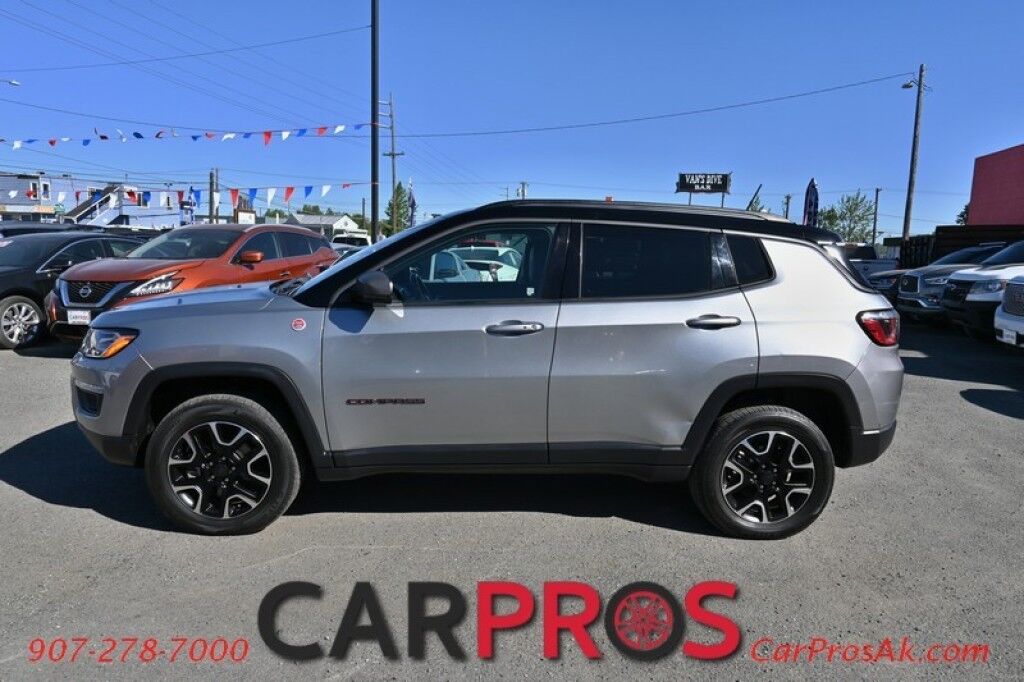 2020 Jeep Compass Trailhawk - 4X4 - Off Road Suspension - Premium Cloth / Leather Bucket Seats - Bluetooth - Apple & Google Play & Android Auto - Air Conditioning - Power Windows & Door Locks - Aluminum Wheels - Fog Lights