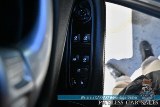 2020 Jeep Compass Trailhawk / 4X4 / Automatic / Premium Leather Trimmed Seats / Cruise Control / Apple CarPlay & Android Auto / Power Windows, Locks & Mirrors / Keyless Entry & Start / Back Up Cam / 30 MPG Anchorage AK