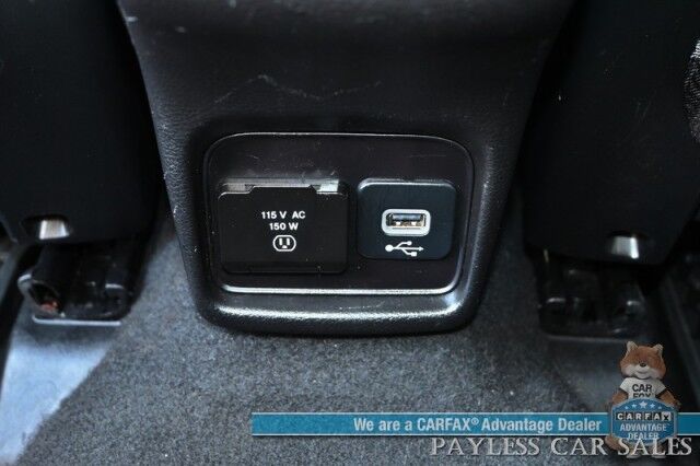 2020 Jeep Compass Trailhawk / 4X4 / Automatic / Premium Leather Trimmed Seats / Cruise Control / Apple CarPlay & Android Auto / Power Windows, Locks & Mirrors / Keyless Entry & Start / Back Up Cam / 30 MPG Anchorage AK